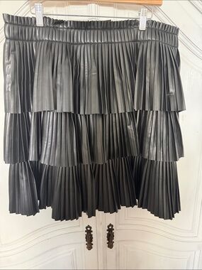 NWT Mare Mare Anthropologie Black Faux Leather Pleated Tiered Mini Skirt Edgy XL